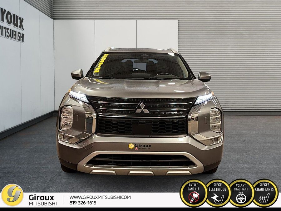 Mitsubishi Outlander LE Premium S-AWC 2022 Gris