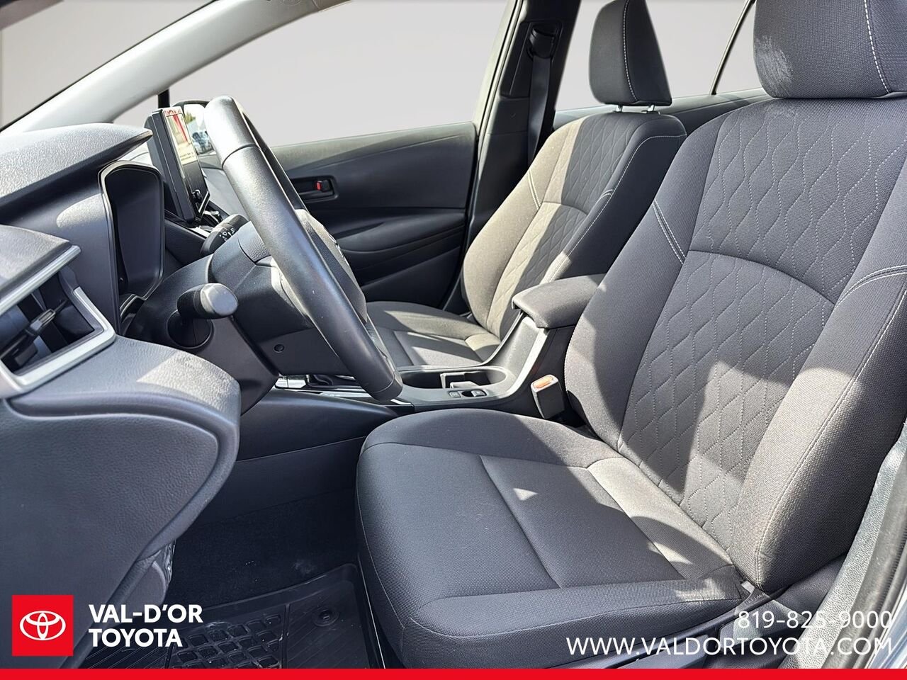Toyota Corolla hybride LE CVT TI 2024 Bleu Val-d'Or - photo #7