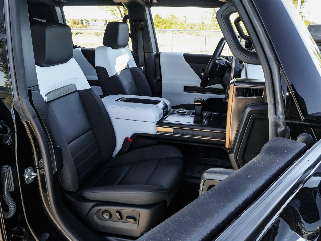 2024 GMC HUMMER EV SUV e4WD 4dr 2X Black Sherwood Park - photo #14
