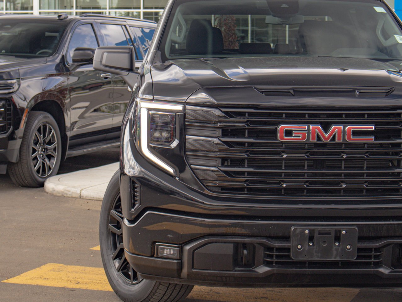 2024 GMC Sierra 1500 4WD Crew Cab 147 Elevation Black Sherwood Park - photo #4