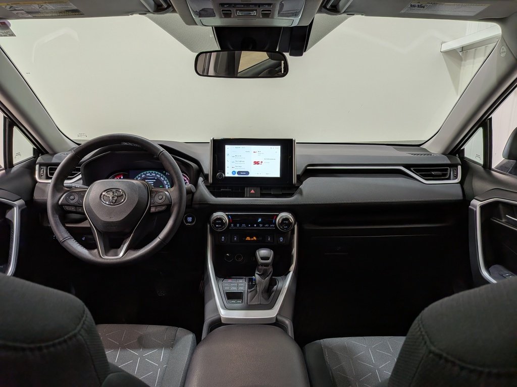 Toyota RAV4 XLE AWD 2024 Gris Val-David - photo #13