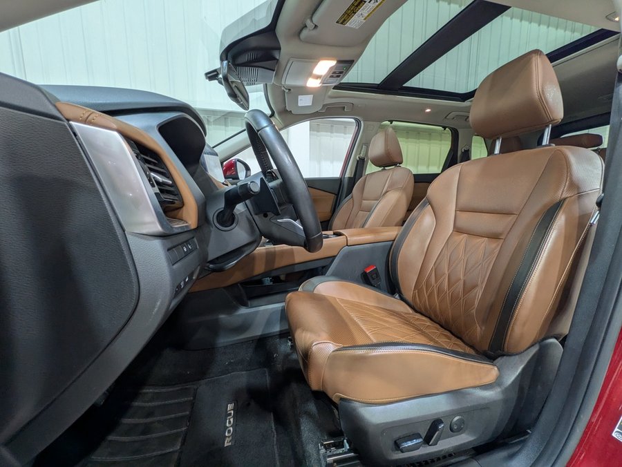 Nissan Rogue AWD Platinum 2024 Rouge