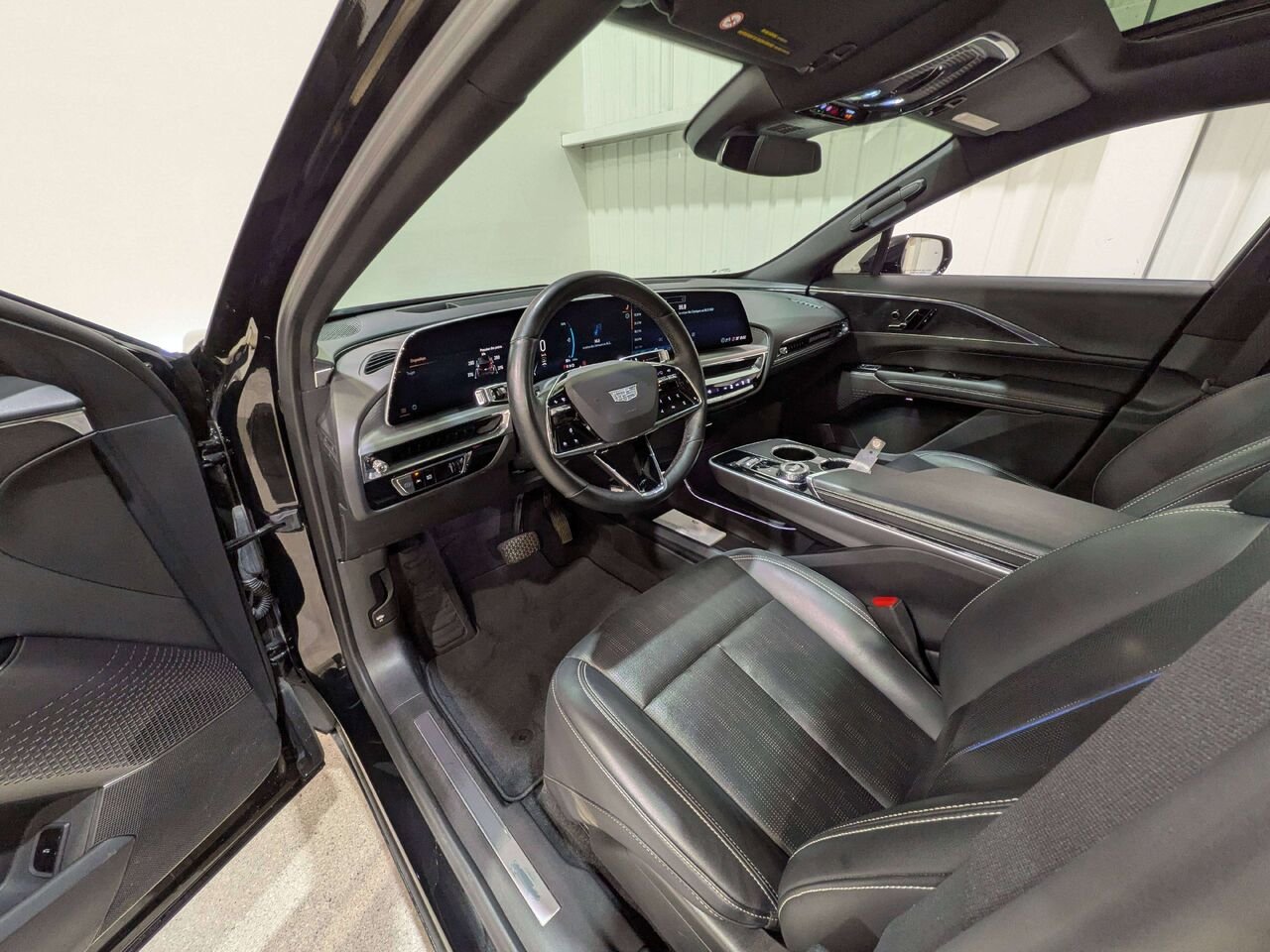 2024 Cadillac LYRIQ 4dr Sport w/1SF Black Val-David - photo #10
