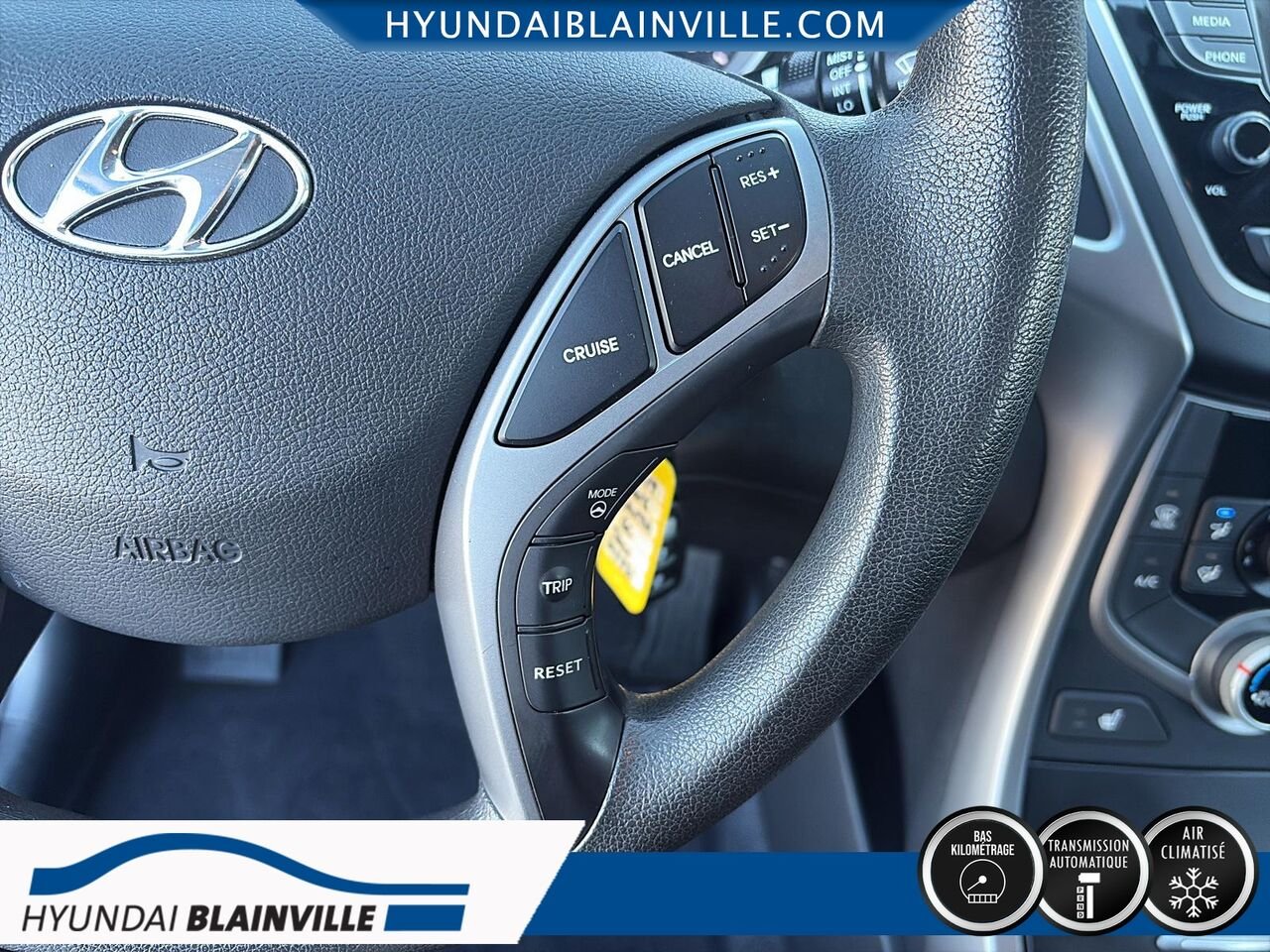 Hyundai Elantra 2016 Bleu Blainville - photo #13