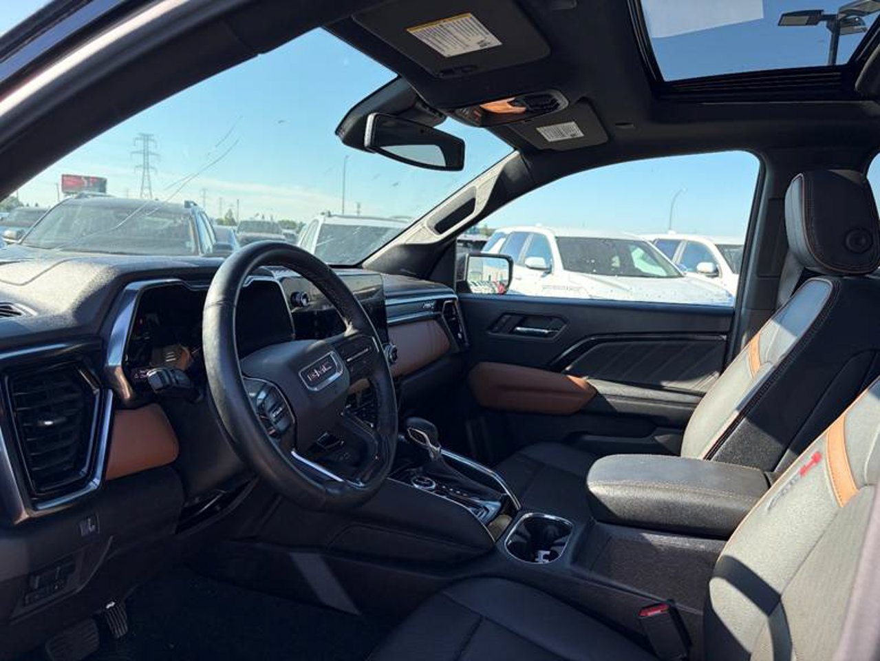 2025 GMC Canyon 4WD Crew Cab AT4 Black Sherwood Park - photo #5
