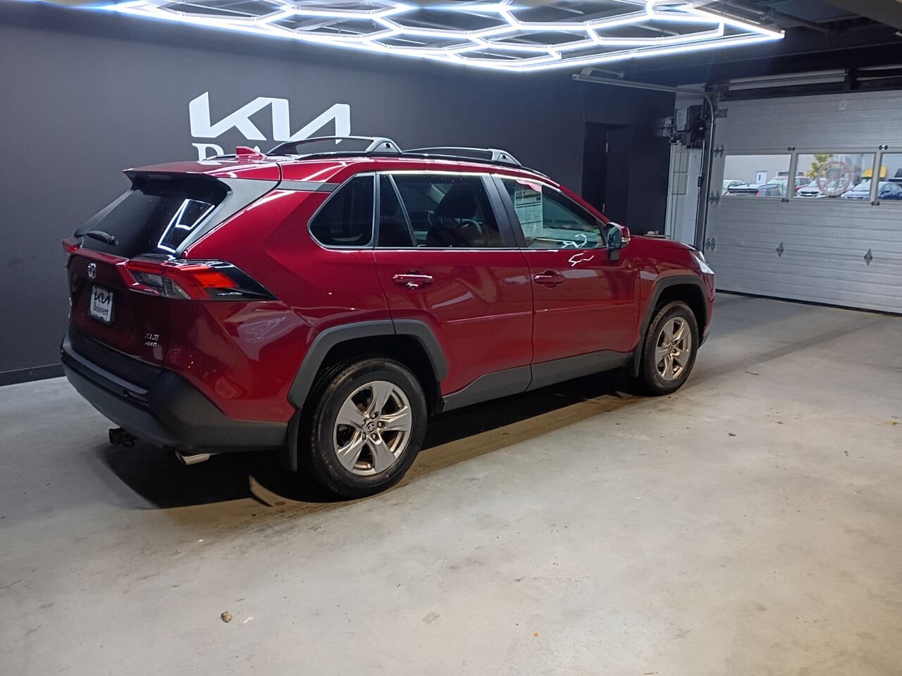 2022 Toyota RAV4 Red Blainville - photo #5