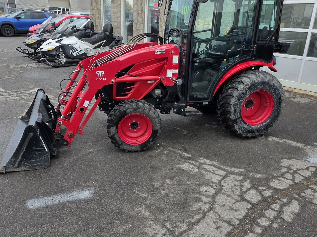 2024 Tym TL25 Red  - photo #1