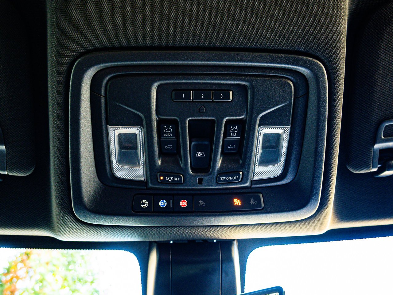 2023 Chevrolet Silverado 3500HD 4WD Crew Cab 159 High Country White Sherwood Park - photo #30