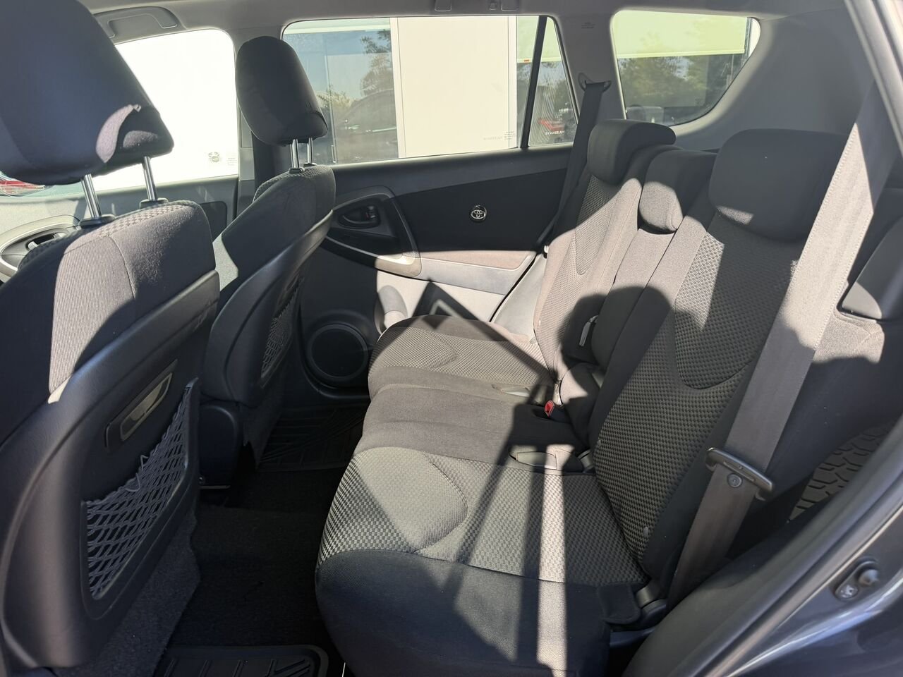 2010 Toyota RAV4 SPORT **IMPECCABLE** Grey Laval - photo #13