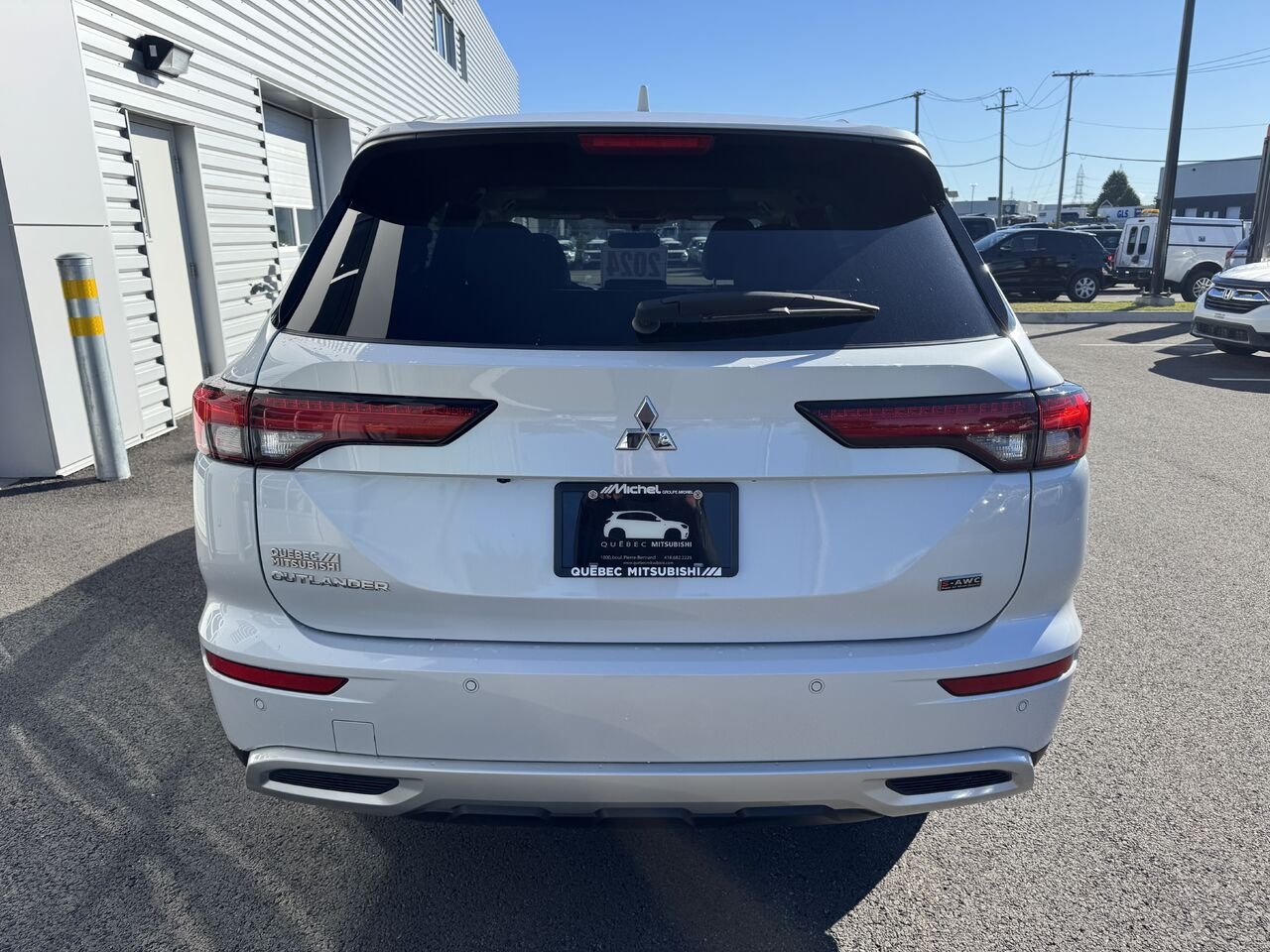 Mitsubishi Outlander 2024 Blanc Saint-Eustache - photo #6