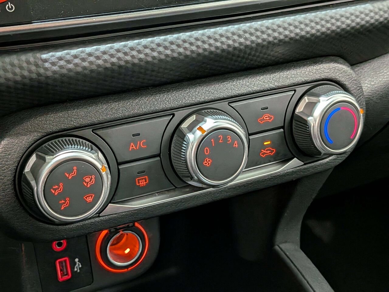 2024 Nissan Kicks S FWD Black Val-David - photo #22
