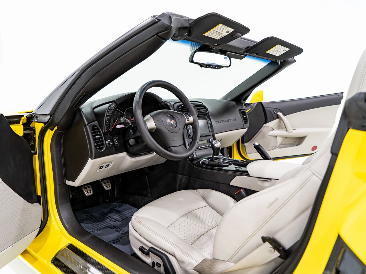 Chevrolet Corvette With only 900km (563mi) From new with window sticker 2008 Jaune Kirkland - photo #25
