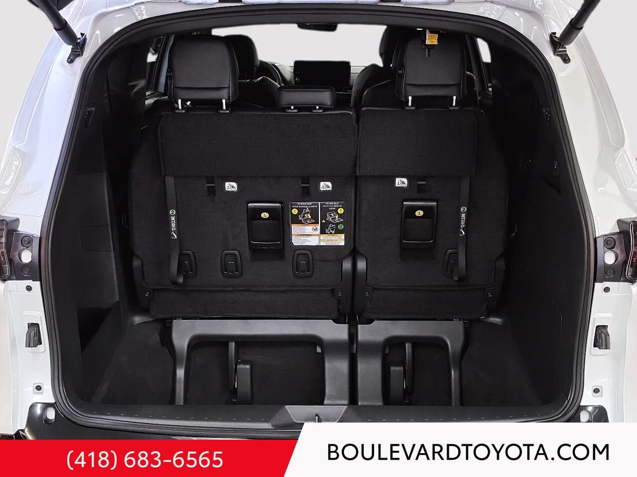 2026 Toyota Sienna 531863-48 | LIMITED, 7 PLACES White Québec - photo #25