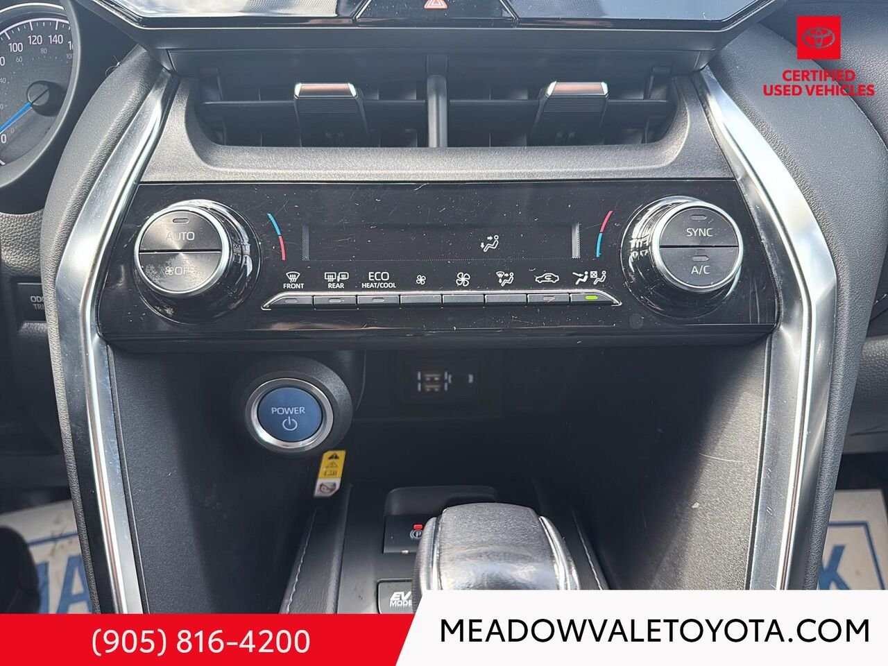 2021 Toyota Venza Hybird, New Tires , New Brakes in the front and back. Comes with Winter Tires and steel rims too! Grey Mississauga - photo #19