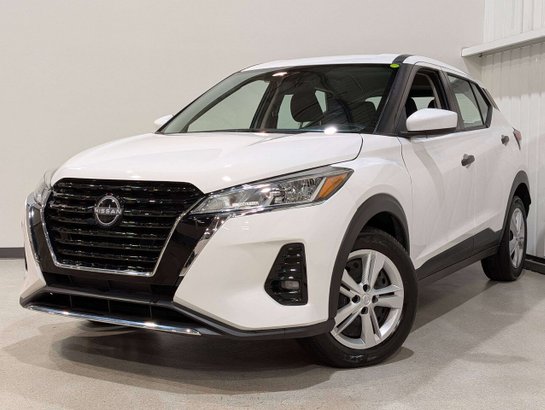 2024 Nissan Kicks S FWD White
