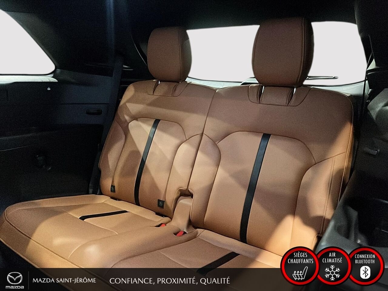 Mazda CX-90 hybride léger Signature | TOIT PANORAMIQUE | AWD | CUIR NAPPA | SIEGES CAPITAINES 2024 Gris Saint-Jérôme - photo #23