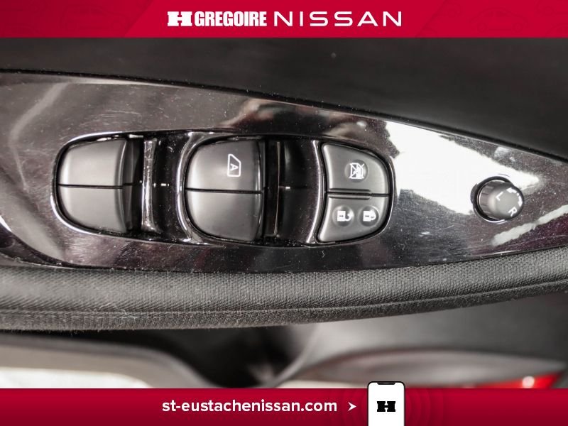 2023 Nissan Leaf Red Saint-Eustache - photo #25