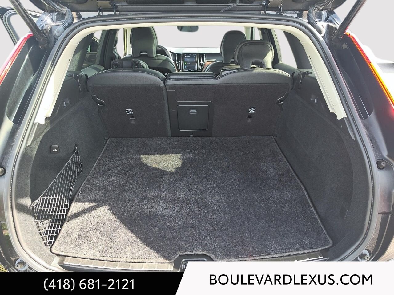 Volvo XC60 19370A | Recharge Plus Dark 2023 Noir Québec - photo #20