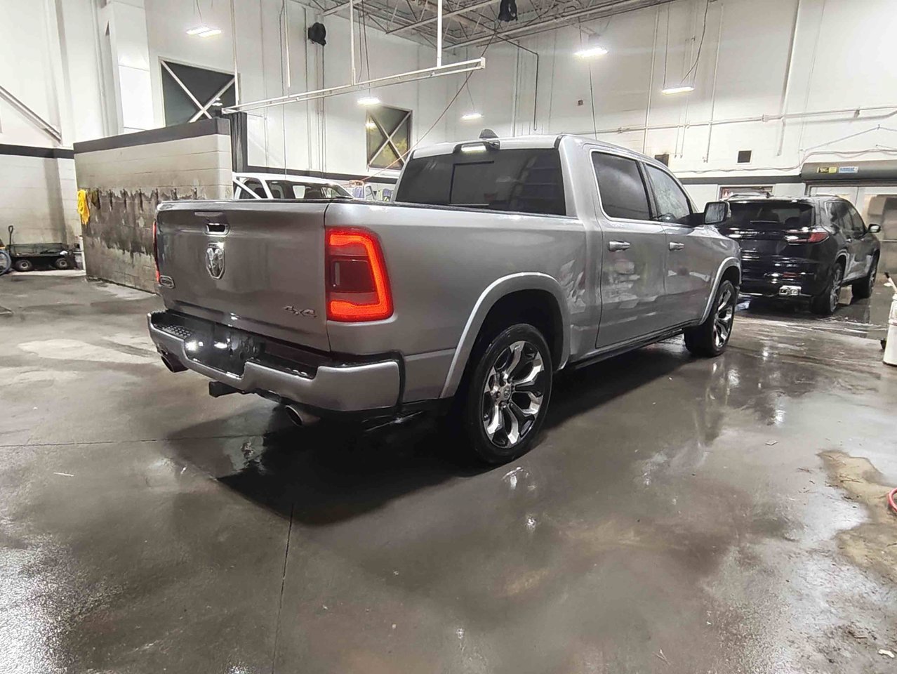 2023 Ram 1500 Limited Longhorn 4x4 Crew Cab 5'7 Box Grey Sherwood Park - photo #5