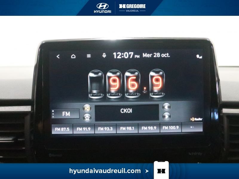 2022 Hyundai Veloster Grey Blainville - photo #25