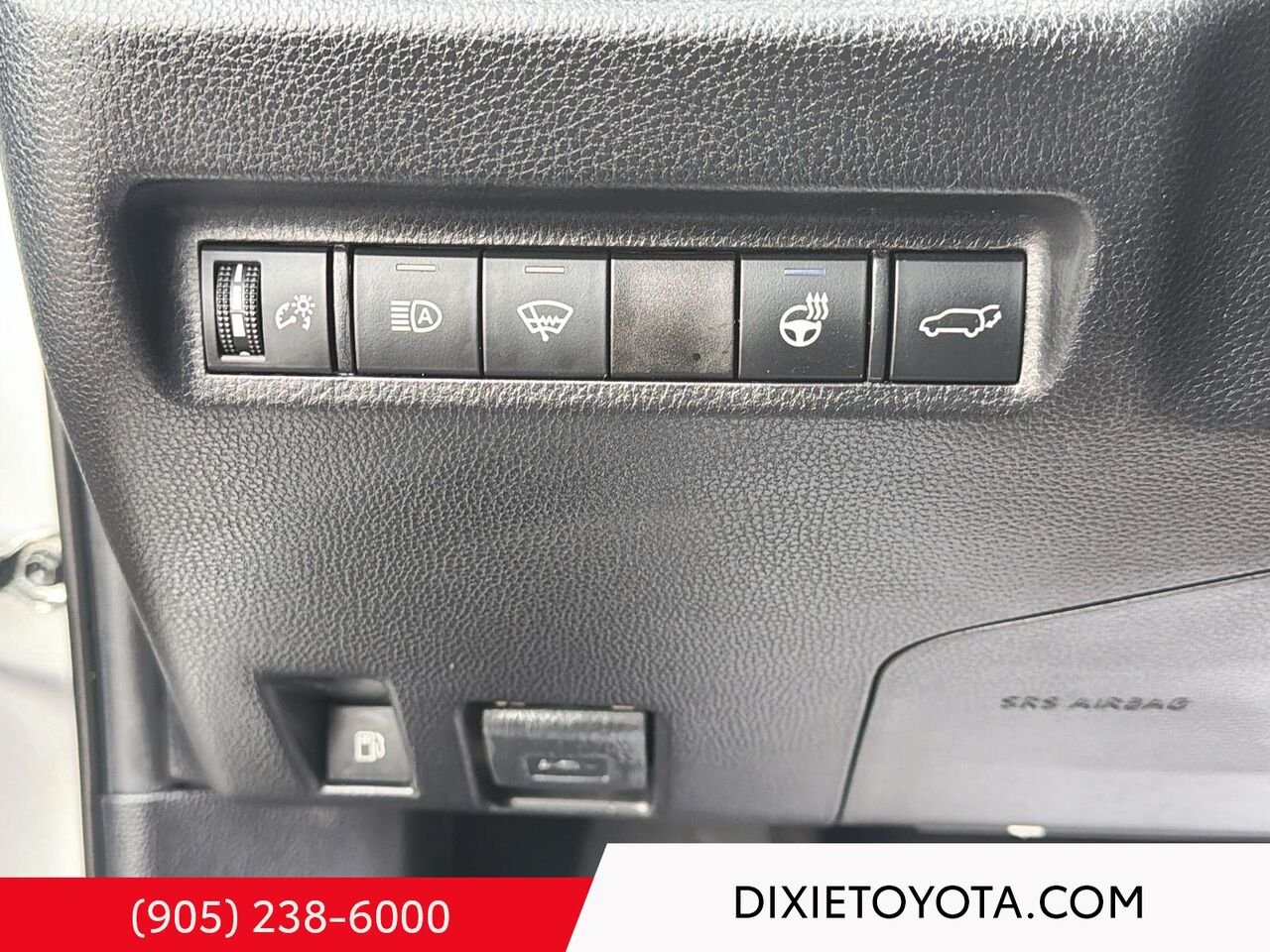 2021 Toyota RAV4 Hybrid XSE AWD / CLEAN CARFAX / HEATED SEATS / MOONROOF / ALLOY WHEELS / CARPLAY AND ANDROID AUTO Silver Mississauga - photo #13