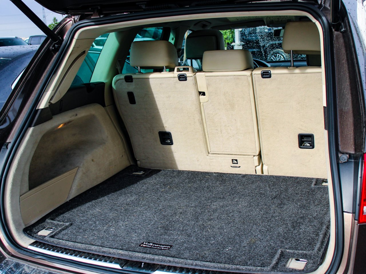 2014 Volkswagen Touareg 4dr TDI Execline Brown Sherwood Park - photo #7