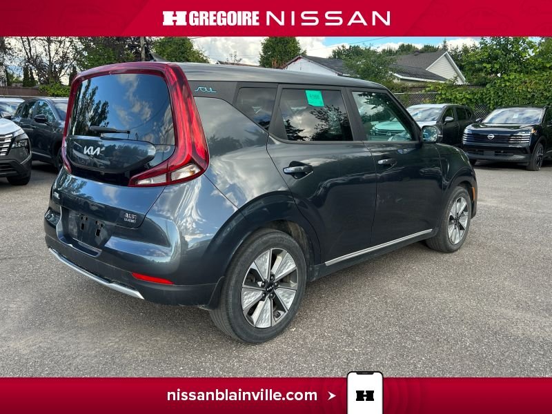 2022 Kia Soul Grey Laval - photo #14