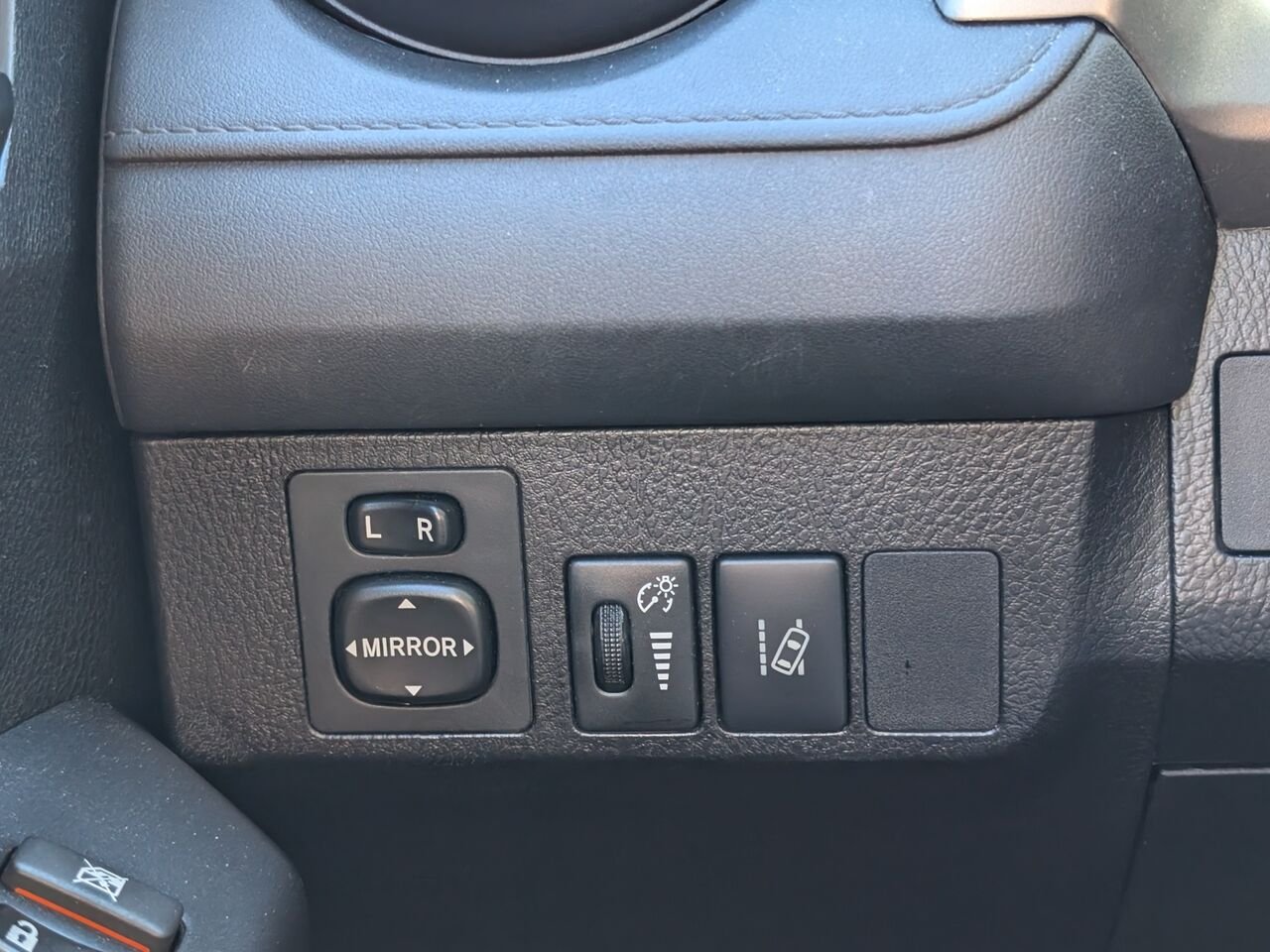 2017 Toyota RAV4 2T3ZFREV1HW341901 Silver Sherbrooke - photo #12
