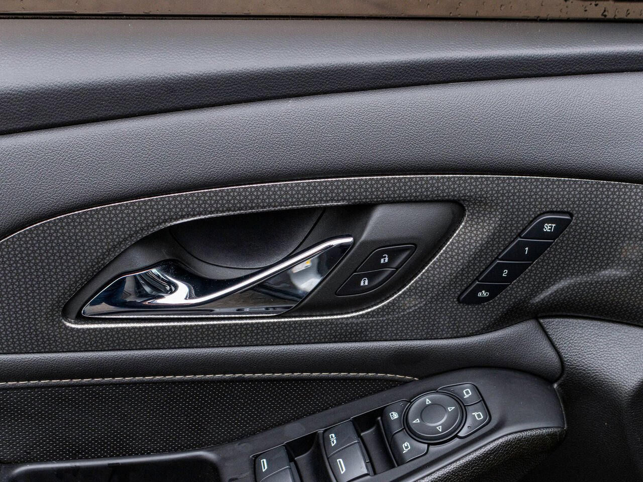 Chevrolet Traverse PREMIER EDITION REDLINE 2023 Gris Châteauguay - photo #33