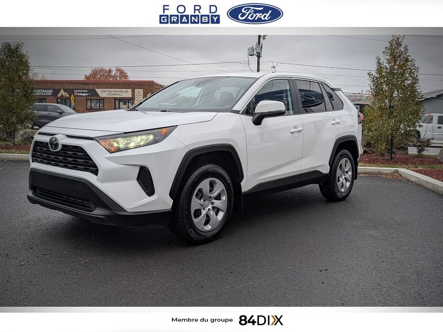 2023 Toyota RAV4 LE TI White