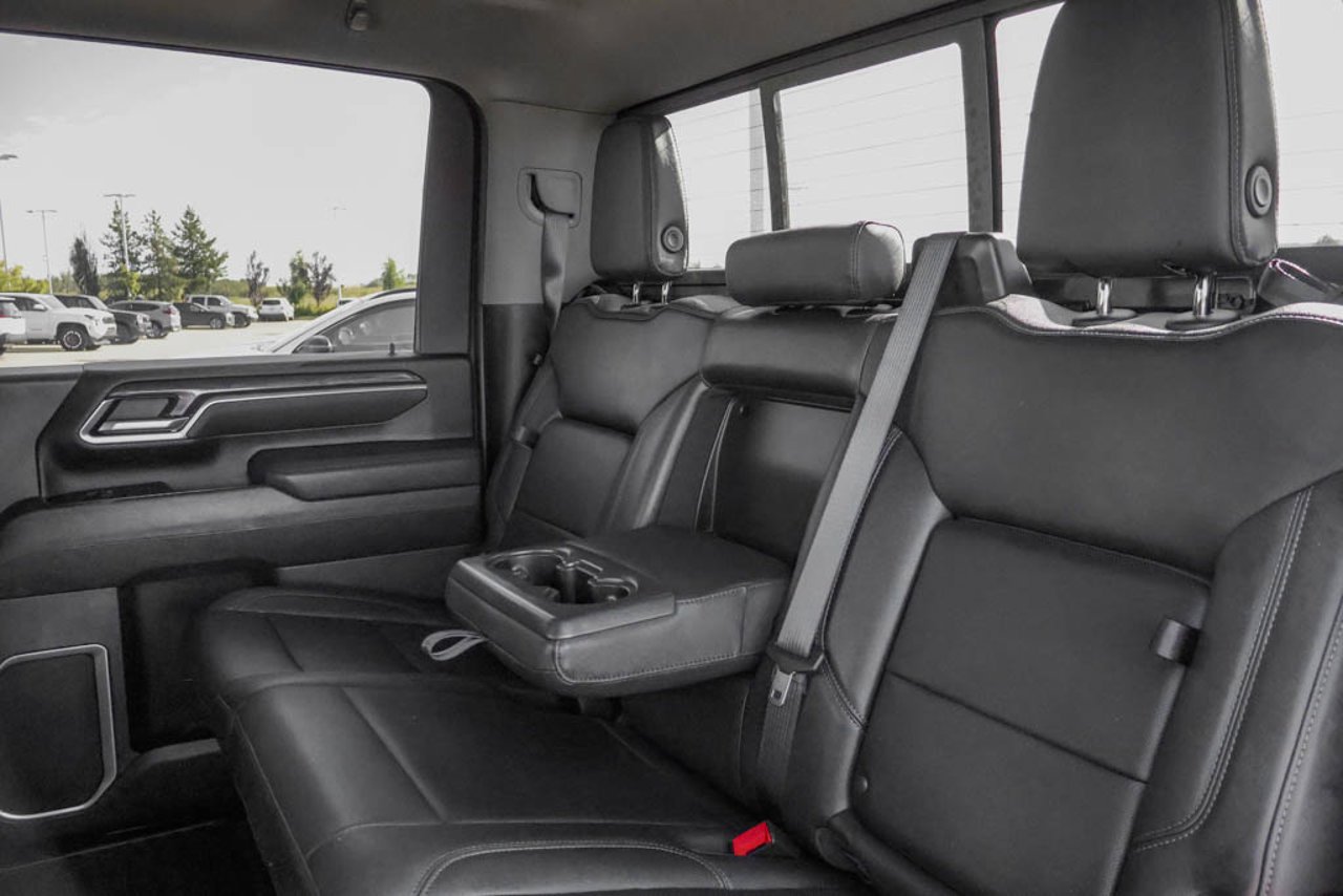2026 Chevrolet Silverado 3500HD 4WD Crew Cab 159 LTZ Blue Sherwood Park - photo #33