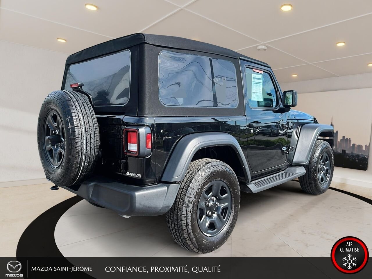 Jeep Wrangler Sport 2 PORTES | TOIT SOUPLE | 4x4 | AUTOMATIQUE | V6 2024 Noir Saint-Jérôme - photo #5