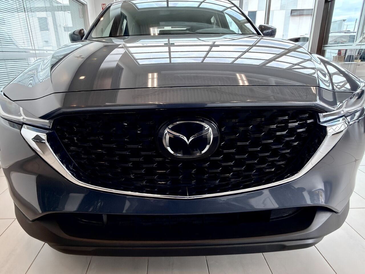 Mazda CX-5 2022 Gris Notre-Dame-des-Prairies - photo #4