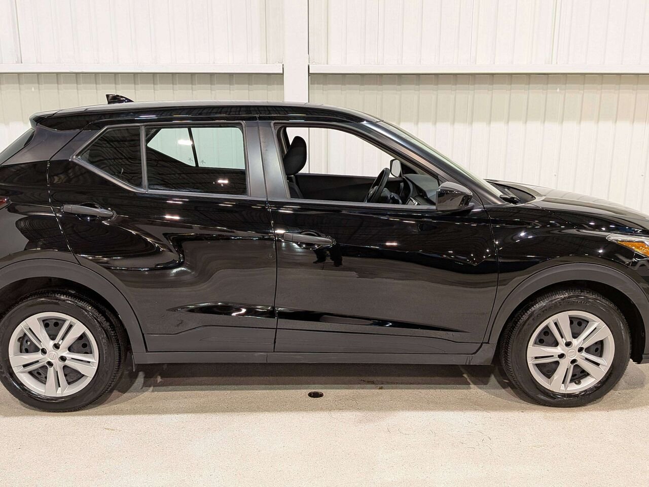 2024 Nissan Kicks S FWD Black Val-David - photo #7