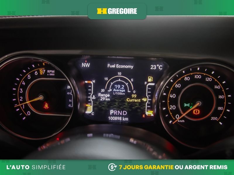 Jeep Wrangler 729636 | Unlimited Sahara 4WD AUTO A/C MAGS NAV CAM RECUL B 2022 Gris Laval - photo #10
