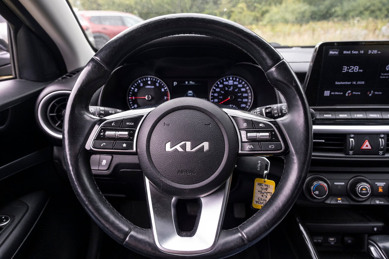 Kia Forte5 2023 Gris Gatineau - photo #10