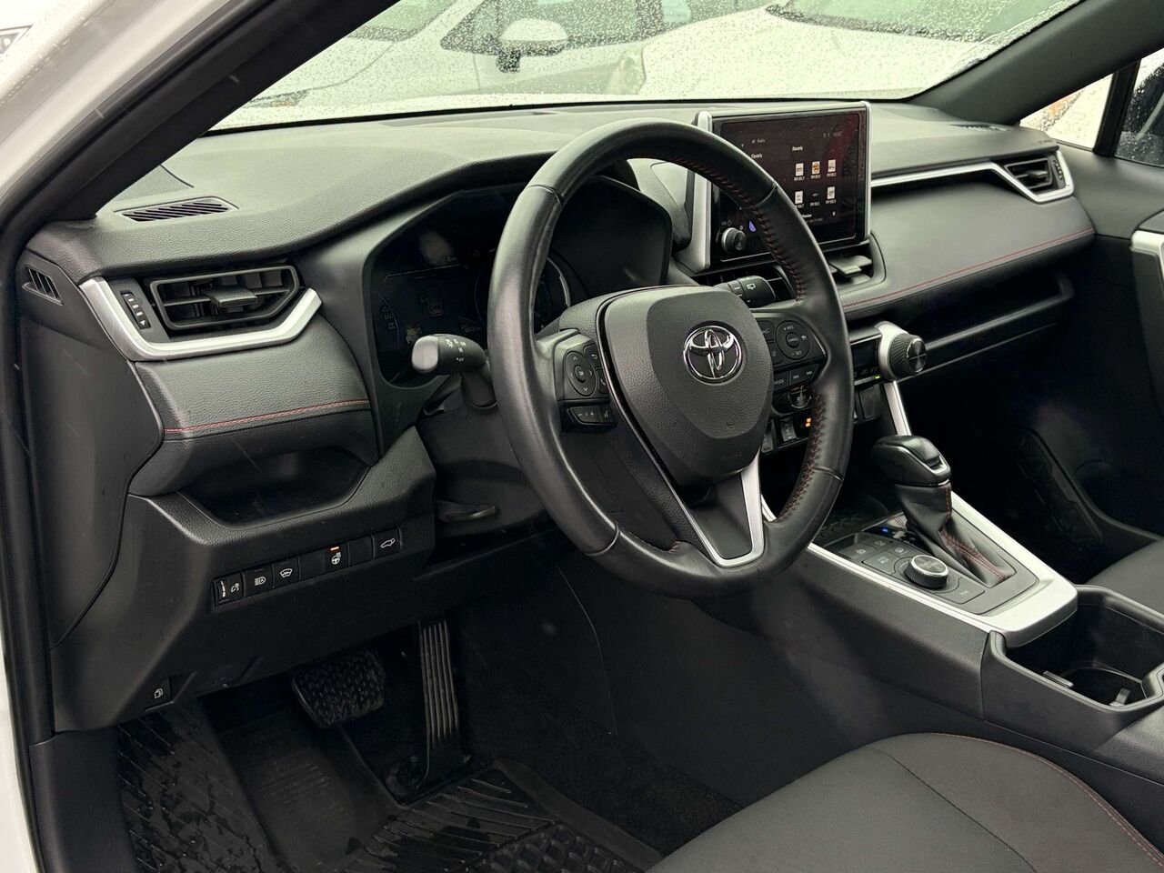 2024 Toyota RAV4 Prime White Gatineau - photo #11