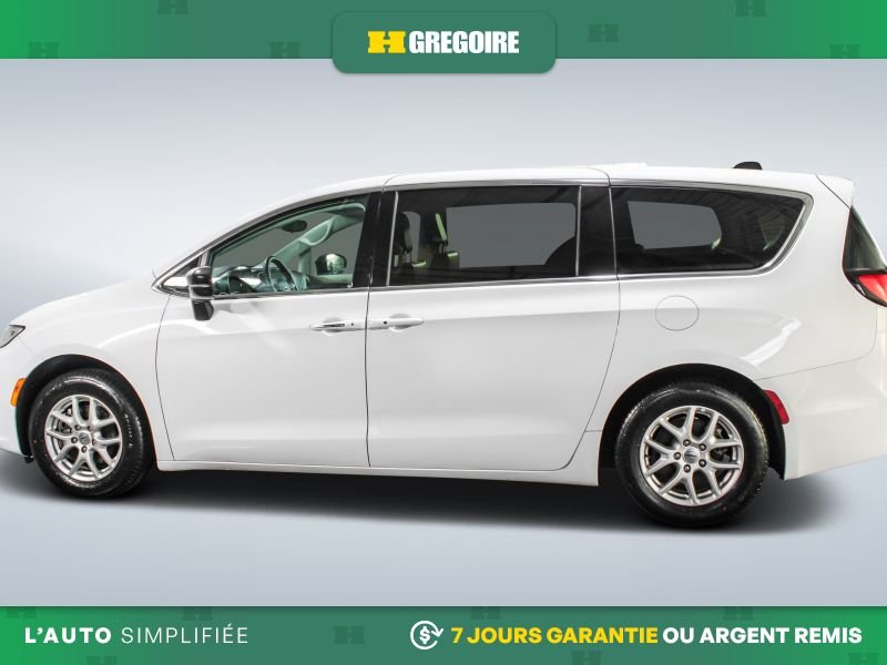 2024 Chrysler Pacifica White Laval - photo #4