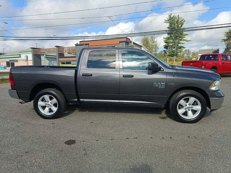 RAM 1500 Classic 2023 2023 Gris