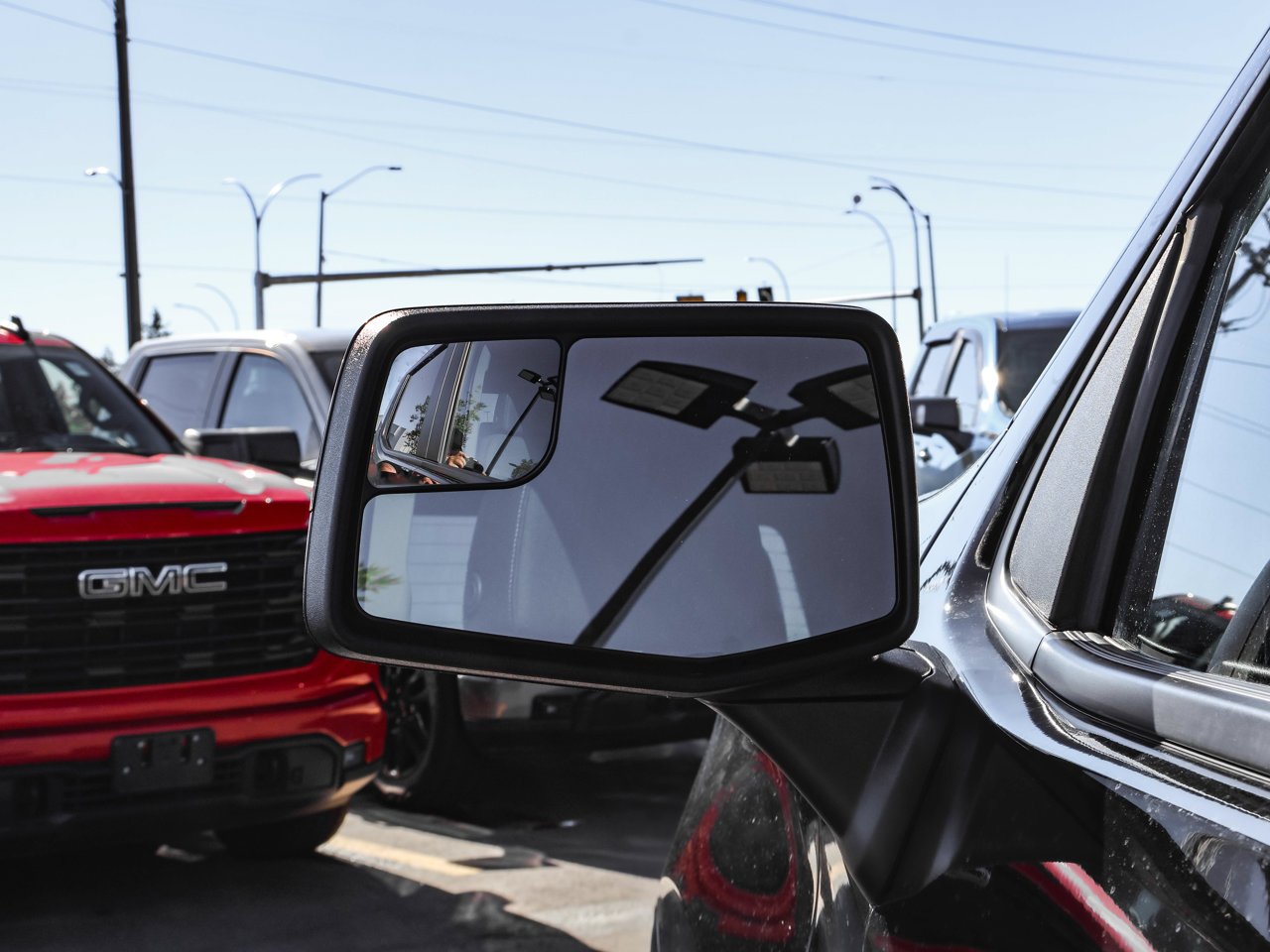 2025 Chevrolet Silverado 1500 4WD Crew Cab 147 RST Black Sherwood Park - photo #11