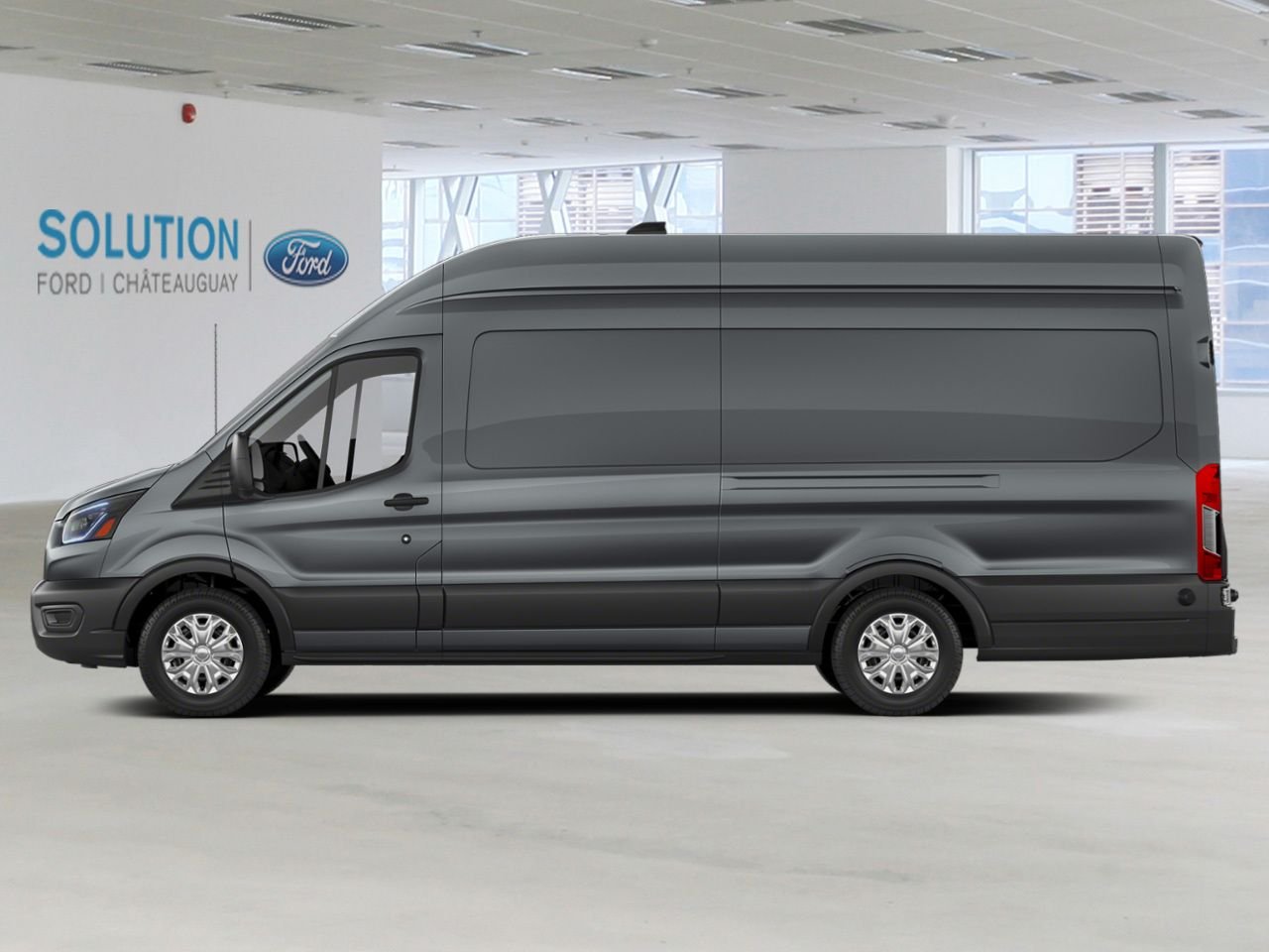 Ford E-Transit fourgonnette utilitaire 2027 Gris carbonisé métallisé Châteauguay - photo #1