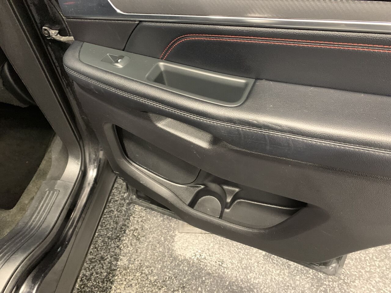 2017 Ford Explorer Black Châteauguay - photo #15