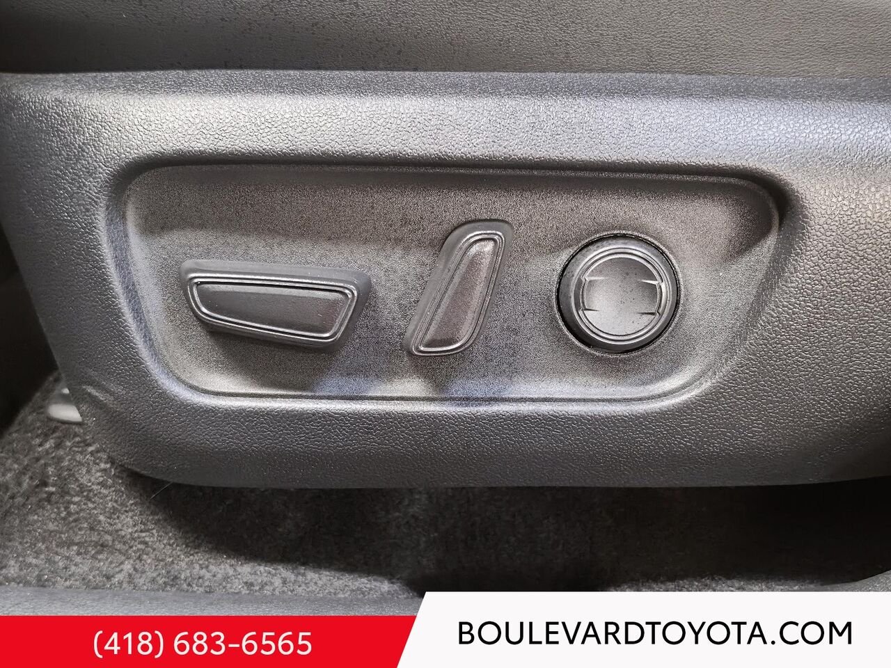 2026 Toyota RAV4 531879-12 | XLE, AWD Brown Québec - photo #9