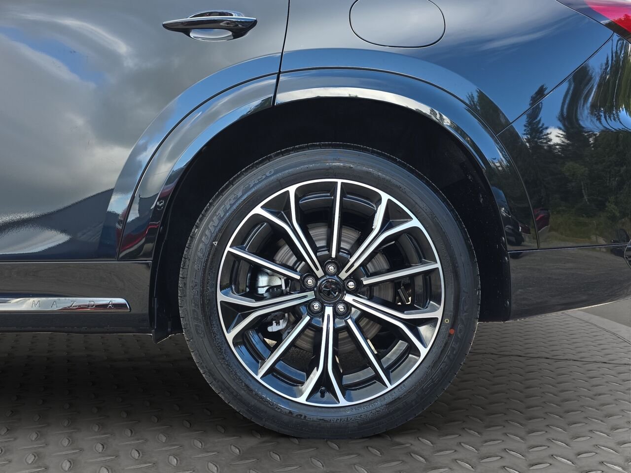 2026 Mazda CX-70 PHEV Signature TI Jet Black Mica Val-David - photo #30