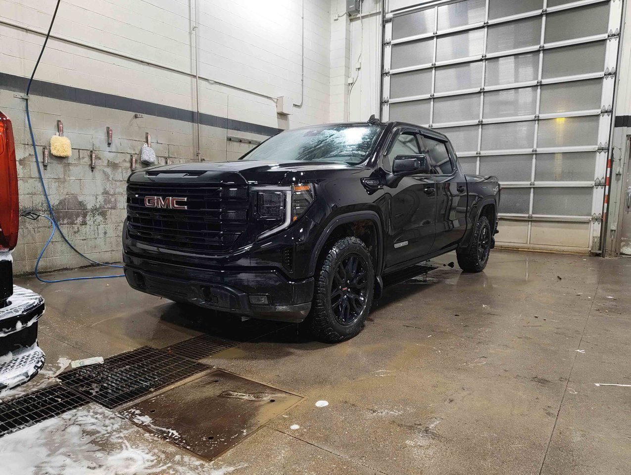 2024 GMC Sierra 1500 4WD Crew Cab 147 Elevation Black Sherwood Park - photo #3