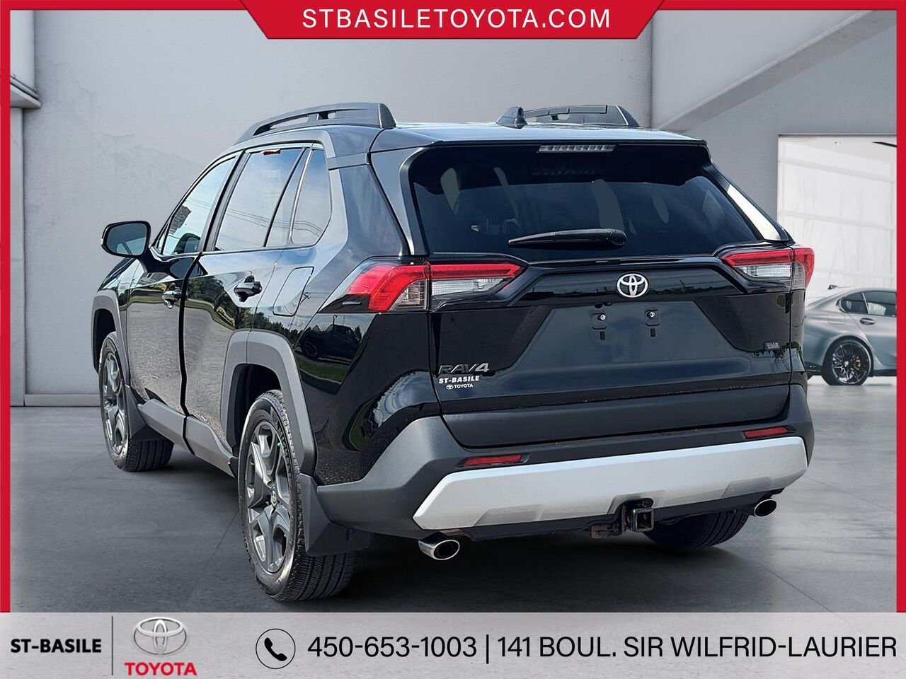 TOYOTA RAV4 2024 Noir minuit métallisé Saint-Basile-le-Grand - photo #6