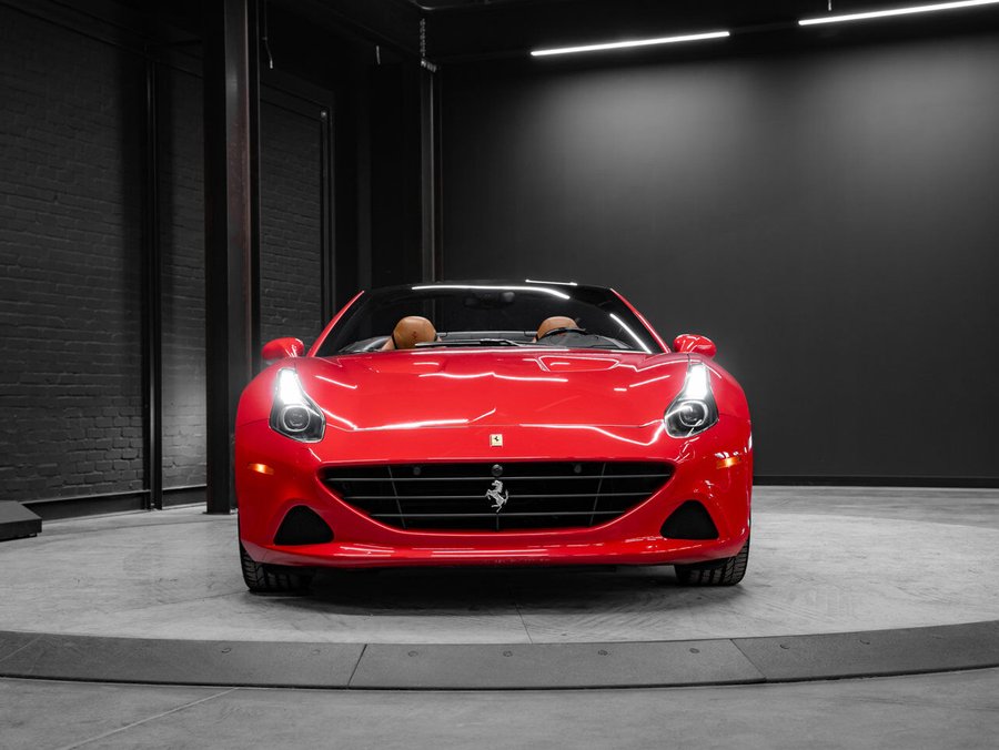 2016 Ferrari California T 2016 Red