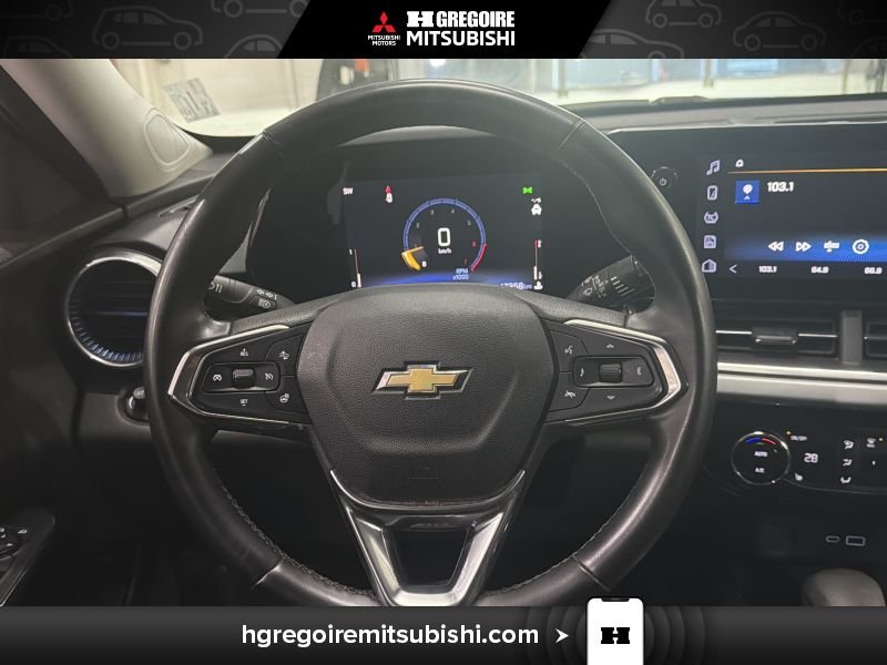2024 Chevrolet Trax White Laval - photo #16