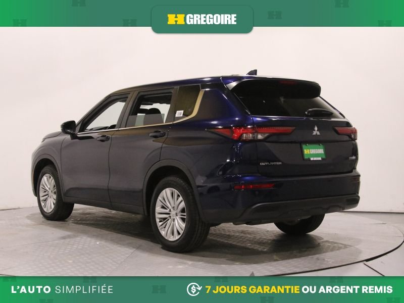 2022 Mitsubishi Outlander Blue Blainville - photo #5