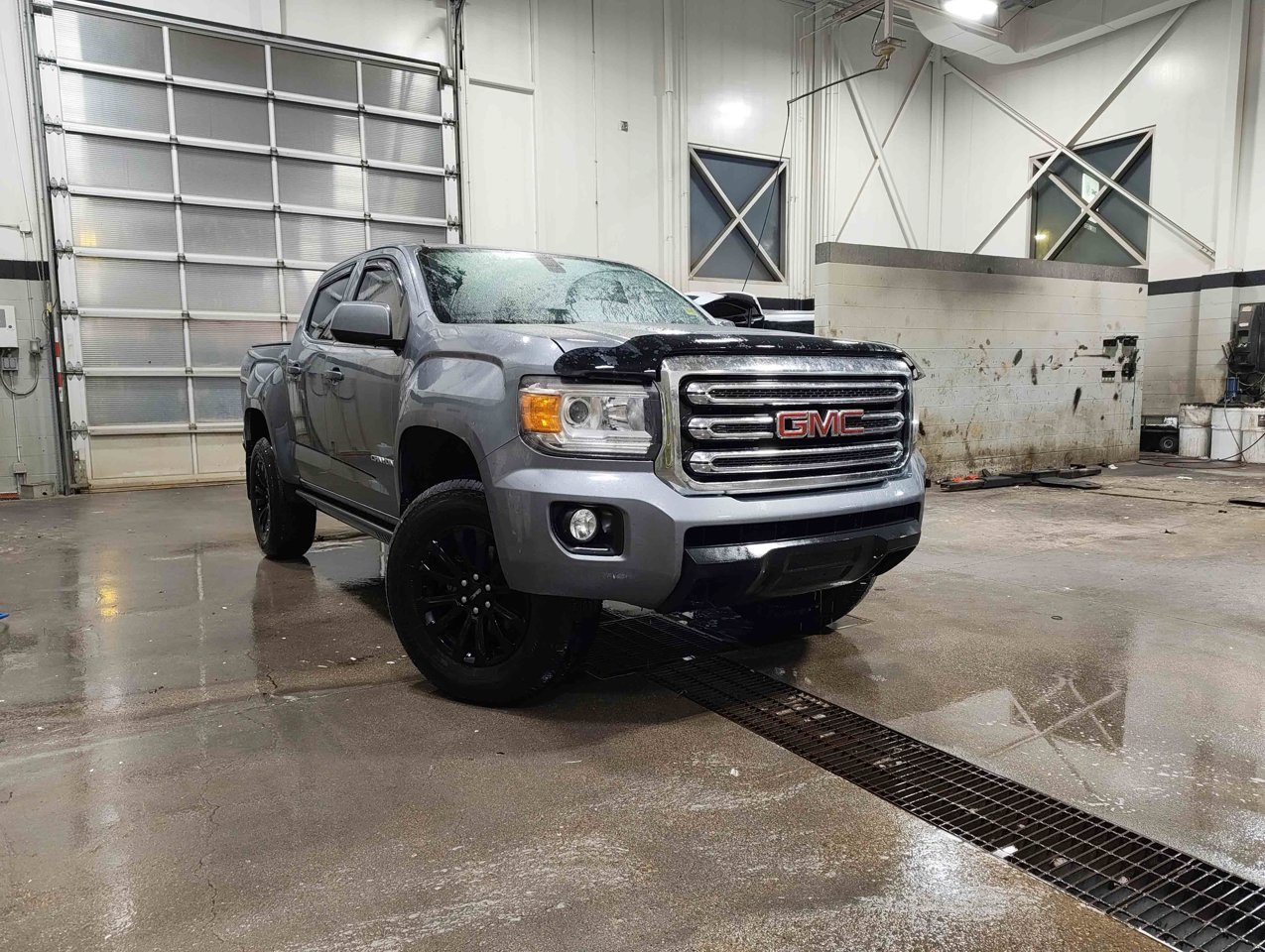 2018 GMC Canyon 4WD Crew Cab 128.3 SLE Grey Sherwood Park - photo #1